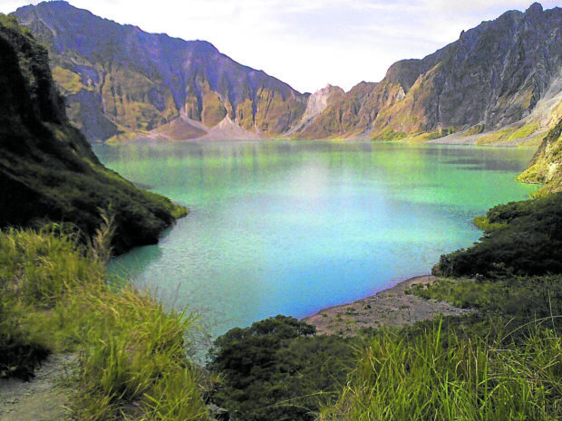 Phivolcs records 'weak explosion' at Mt. Pinatubo