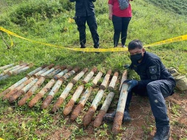 Vintage bomb projectiles unearthed in Bataan town
