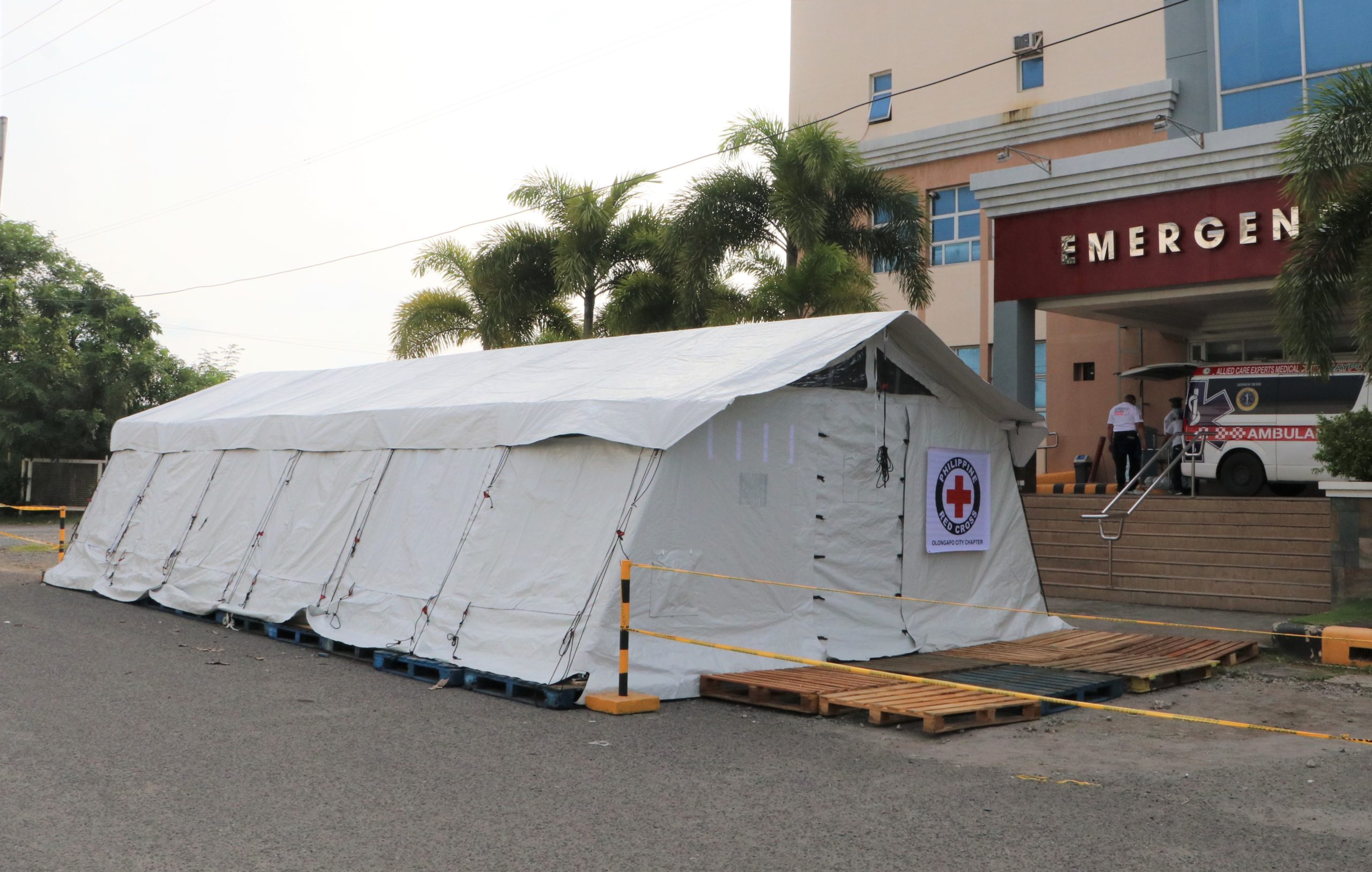 COVID-19 hospital in Subic Freeport gets medical tent from Red Cross