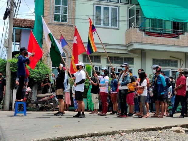 Outgoing UN envoy says Myanmar has spiraled into civil war
