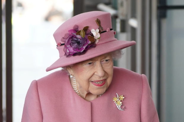 Queen Elizabeth II told to rest for at least two more weeks