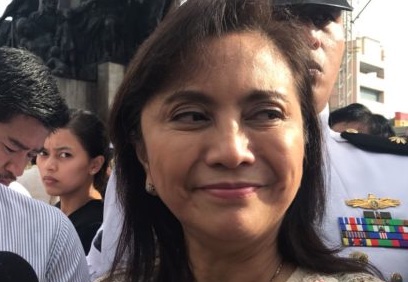 On first day of COC filing, Robredo remains tight-lipped on 2022 plans