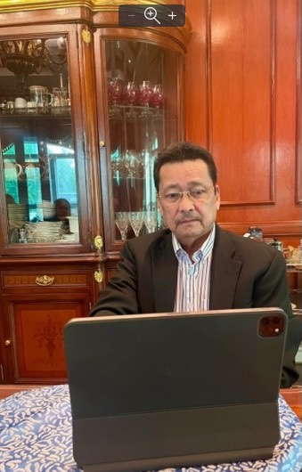 Senator Manuel “Lito” Lapid is seeking to mandate government offices to adopt digital transaction systems to allow them to pay and receive digital currency.