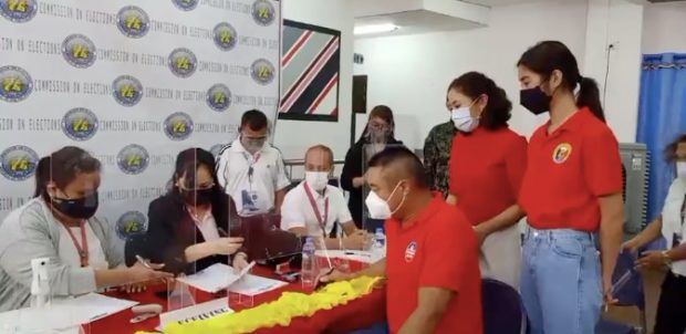 San Juan City Mayor Francis Zamora on Tuesday filed his certificate of candidacy (COC) to formalize his bid for a second term.