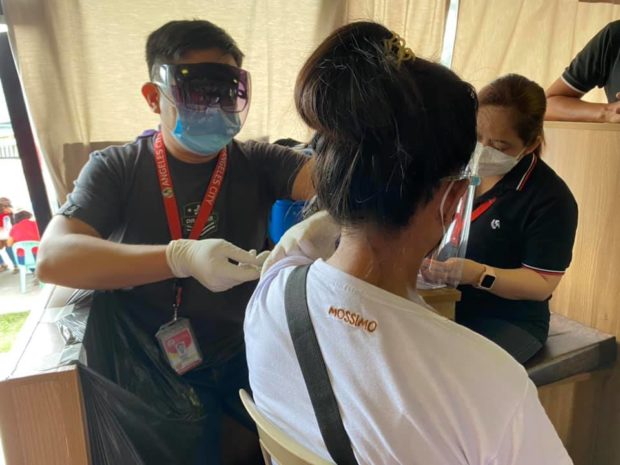 Partially vaccinated minors in Angeles City now allowed in malls, other areas