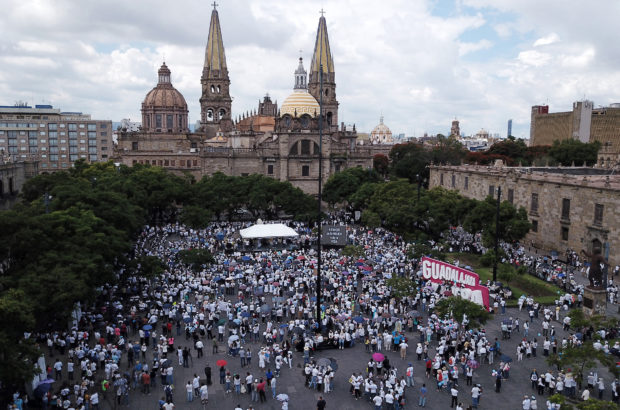 10,000 Pro-Life People Rally Against Abortion in Mexico City