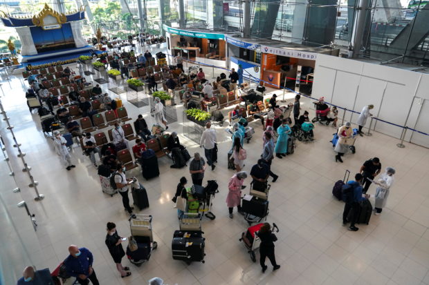 Thai capital welcomes first tourists for quarantine-free holiday