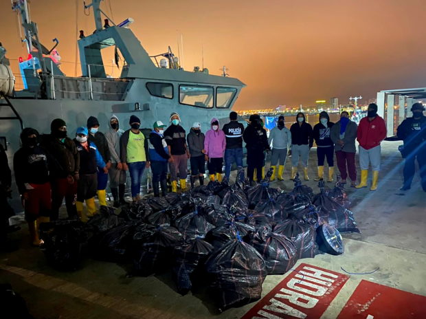 FILE PHOTO: Cocaine packages are seen after the seizure of a semi submersible sea vessel loaded with cocaine hydrochloride in Tumaco, Colombia November 4, 2021. Courtesy of Colombian Navy/Handout via REUTERS
