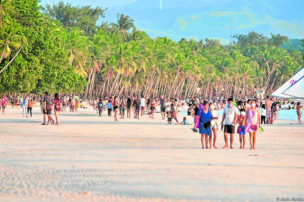 As crowds descend on Boracay, problems rise anew Inquirer News