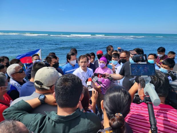 Aksyon Demokratiko presidential candidate Isko Moreno Domagoso on Tuesday vowed that if elected, he will insist on Philippine sovereignty over Panatag Shoal and will protect Filipino fishermen going to disputed waters by accompanying them aboard a Navy ship “if needed.” 