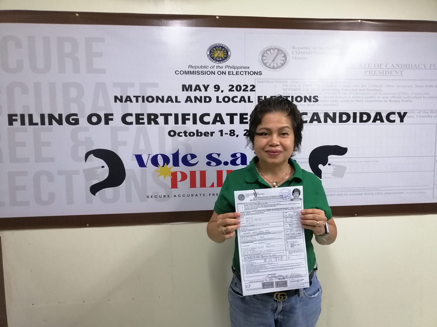 A candidate for Bohol's first district board member has withdrawn her candidacy for the 2022 elections.  Leah Tirol, an educator and entrepreneur, withdrew her certificate of candidacy at the provincial Commission on Elections on Wednesday, Nov. 9.