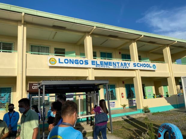 Longos Elementary School in Alaminos City, Pangasinan