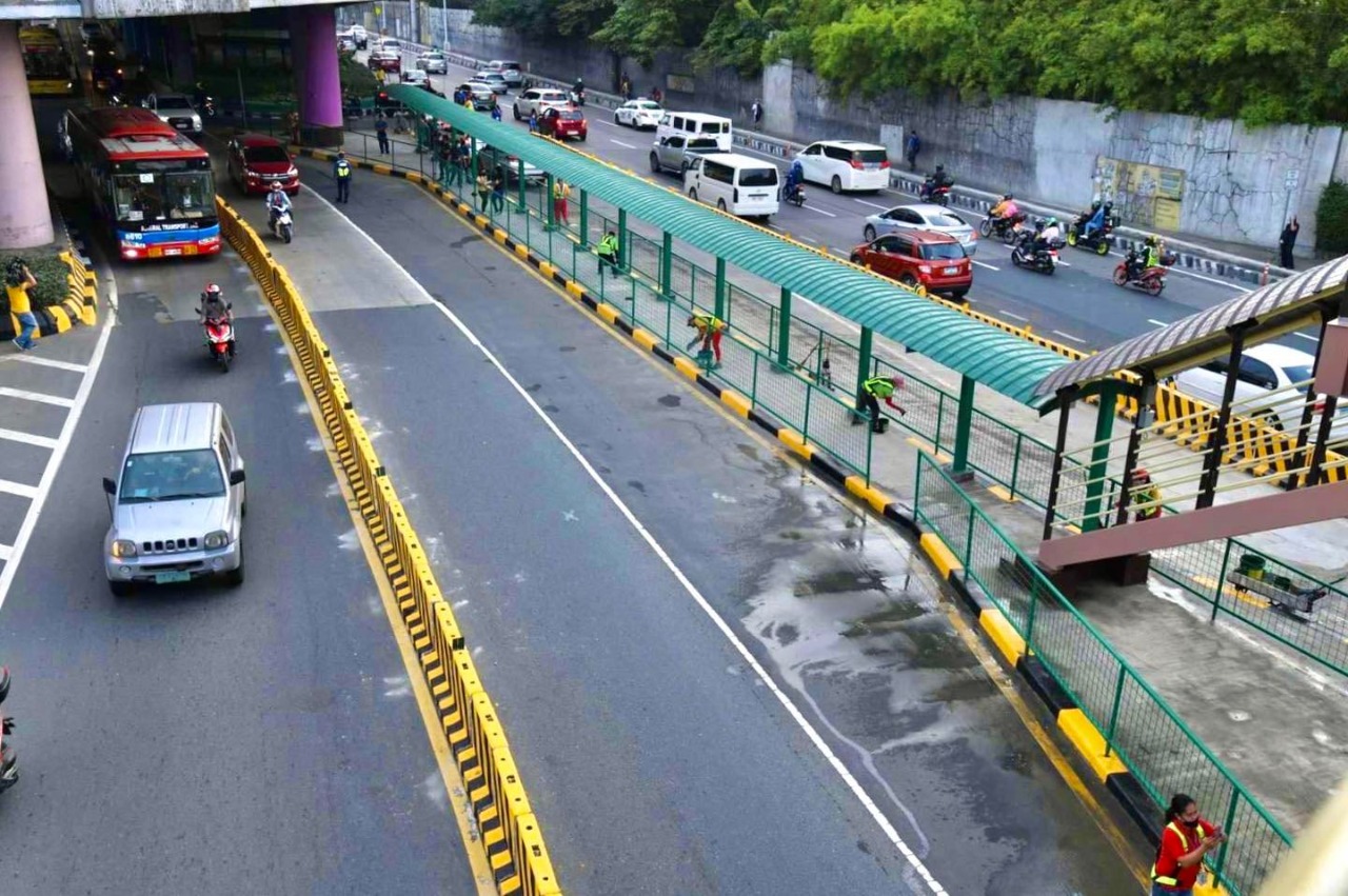 The newly-inaugurated Buendia Station along the EDSA Busway (Photo from DOTr)