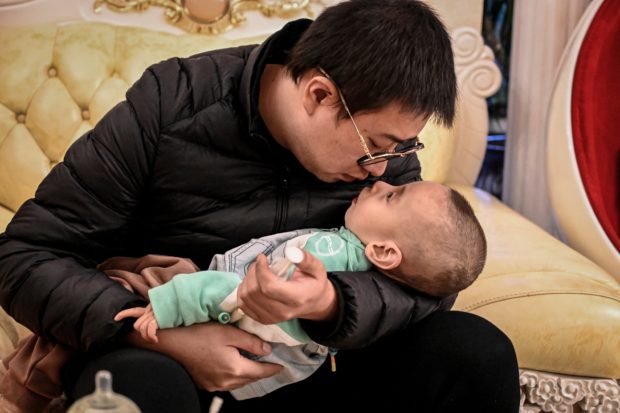 The Chinese dad making medicine to treat his dying son
