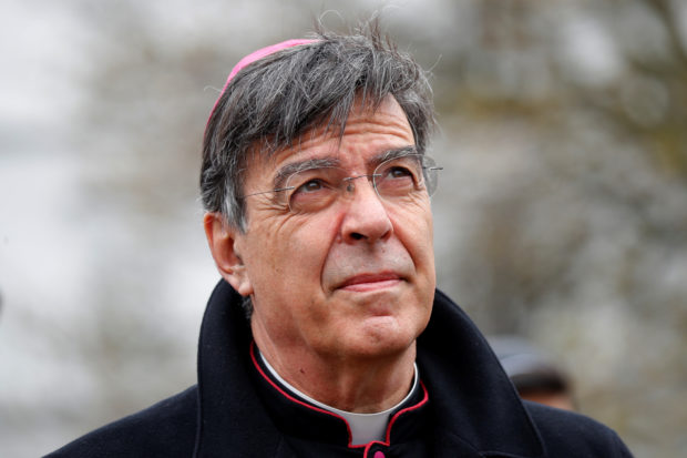 Pope accepts resignation of Paris archbishop over relationship with woman