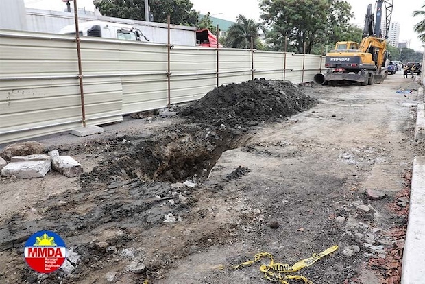 2021-12-15 Roxas Boulevard repair work