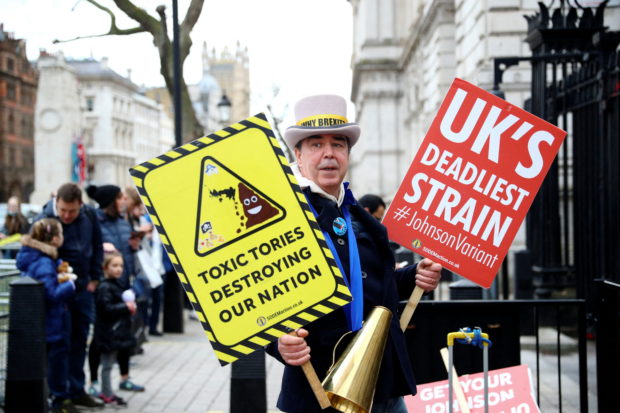 Activist Steve Bray demonstrates outside Downing Street in London, Britain, December 20, 2021. REUTERS/Hannah McKay