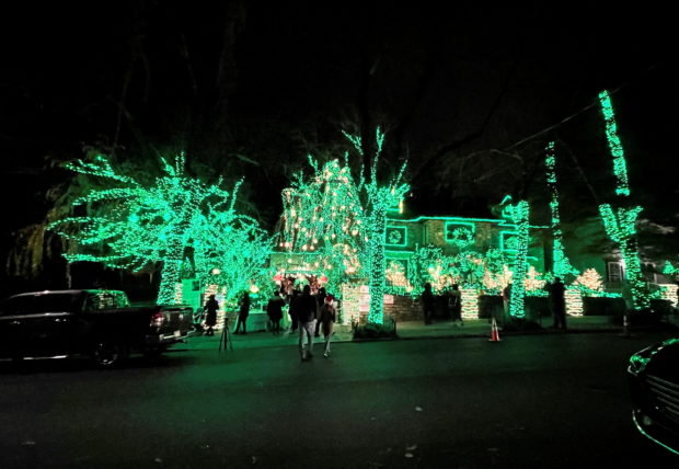 New York neighborhood stays bright for Christmas
