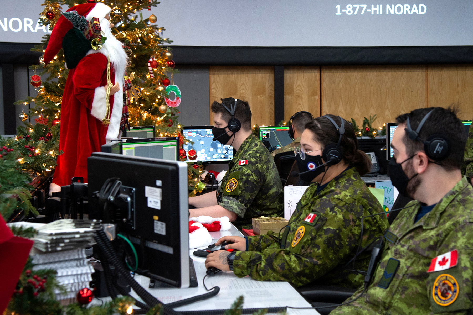 The Royal Canadian Air Force's 22 Wing holds it’s annual NORAD Tracks Santa promotion at Canadian Forces Base (CFB) North Bay in North Bay, Ontario, Canada December 9, 2021. Picture taken December 9, 2021.  Corporal Rob Ouellette/Canadian Forces/Handout via REUTERS