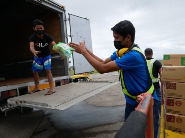 Aid coming to typhoon-hit residents of Leyte, Caraga – Pacquiao