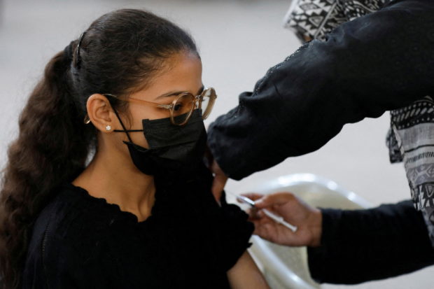 Karachi launches door-to-door COVID-19 vaccination for women