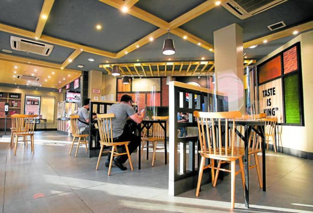 PH told to drop plexiglass barriers