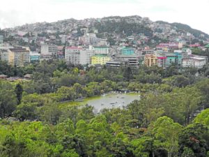 Baguio exec wants unvaxxed protected from discrimination