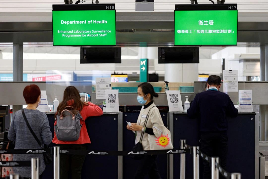 Hong Kong airport to ban transit by those from high-risk nations -Bloomberg