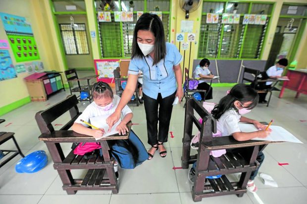 Teachers to get cash aid on first day of classes