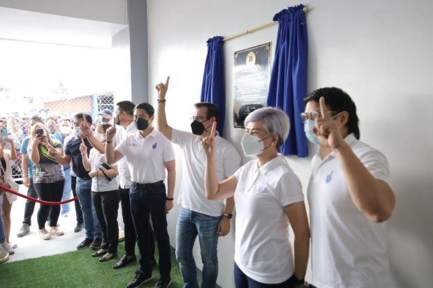 Manila Mayor Isko Moreno led the inauguration of the 15-storey Tondominium I, one of the city government’s infrastructure projects.