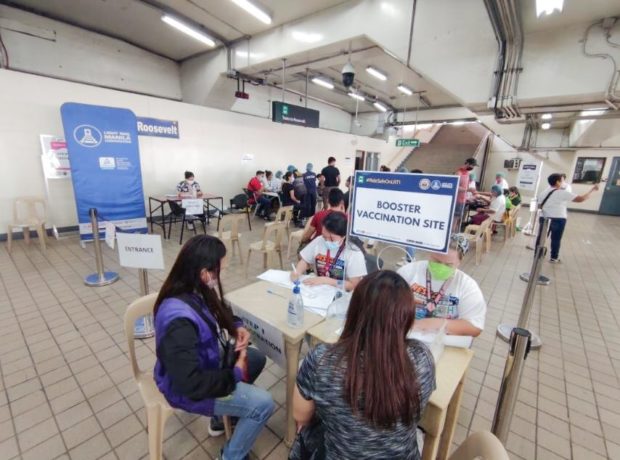 Starting March 1, passengers who got inoculated at the Light Rail Transit Line 2 (LRT-2) vaccination sites will receive a free one-day unlimited train ride.