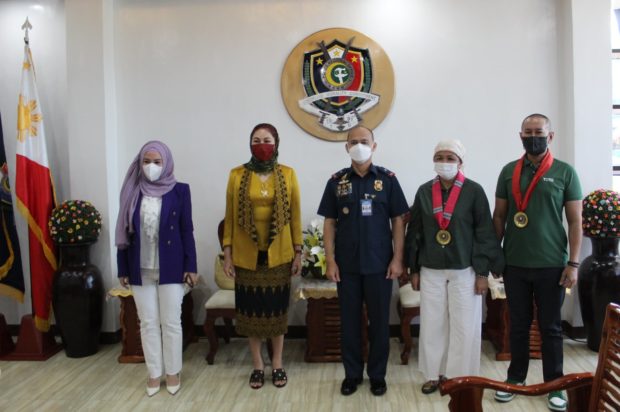 Peace pact signing between Maguindanao candidates, for story: BARMM police chief sees peaceful polls in Maguindanao