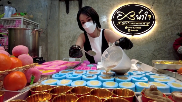 Desde cabezas de cerdo hasta patos, la tienda tailandesa ofrece delicias de año nuevo lunar en gelatina