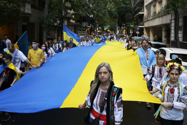 Ukrainian community take part in a protest 