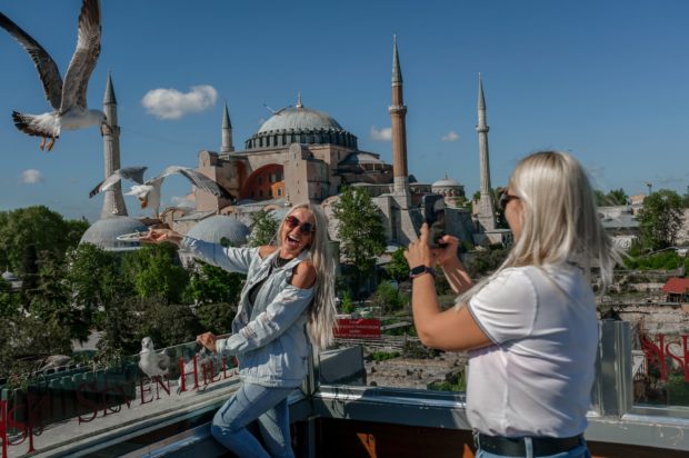 Turkey tourism recovery hurt by Russia invasion of Ukraine