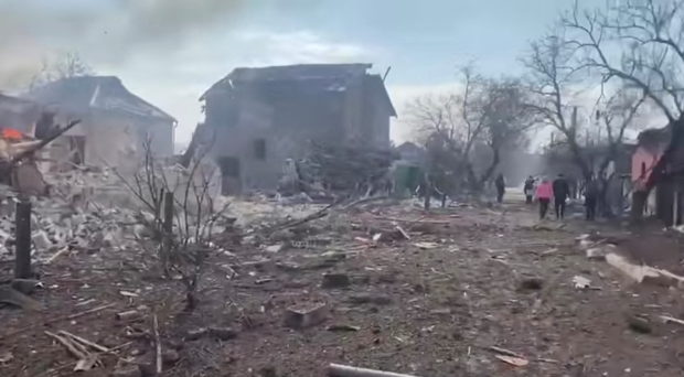 L’Ucraina afferma che la situazione nella città assediata di Mariupol è “critica”