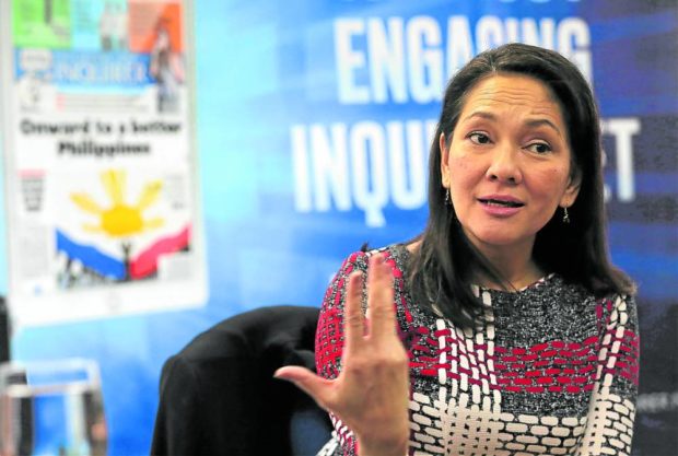 Reelectionist senator Risa Hontiveros on Friday said she is reaching out to other senators in a bid to form a “genuine” minority bloc in the Senate.