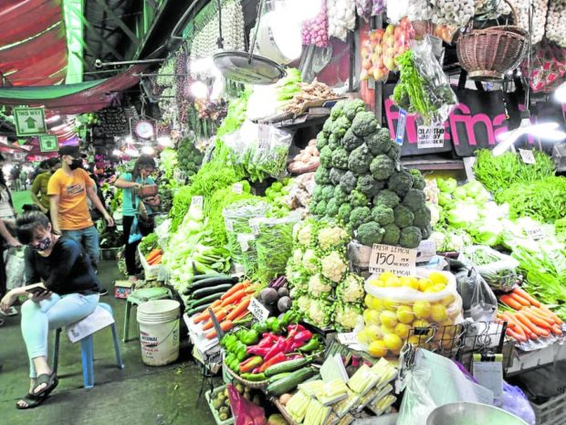 Prices of vegetables in Metro Manila are not expected to move, according to the DA, despite the onslaught of "Florita" in Region 1.