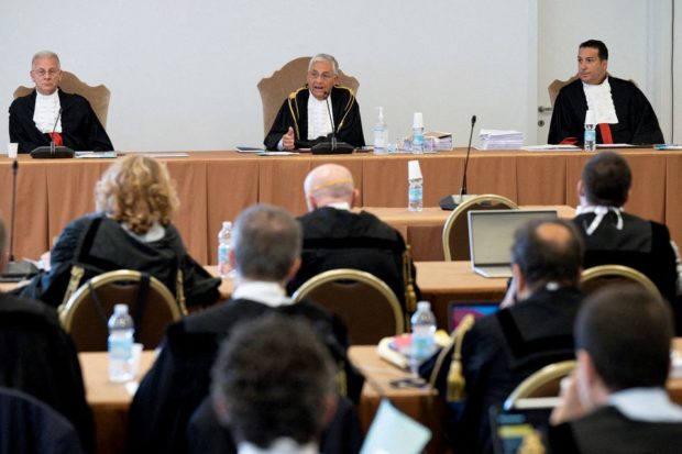 Trial begins at the Vatican for 10 people