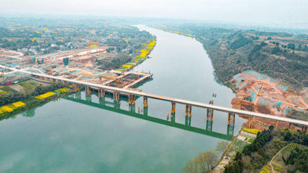 Tuojiang River bridge in Chengdu, Southwest China