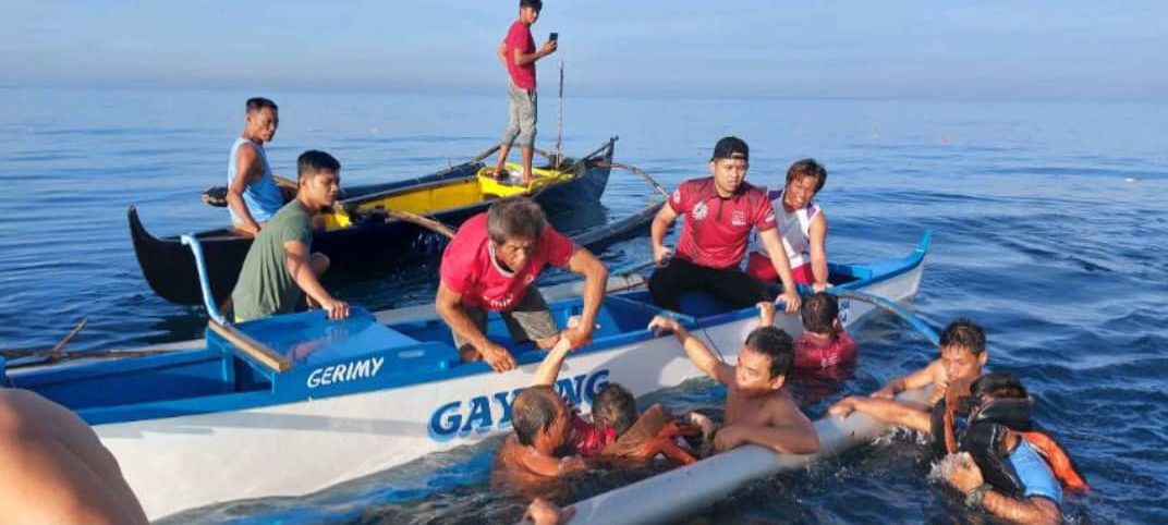 Local fishermen and a team from the Maritime Group of the Philippine National Police rescue six people who were on board an engine plane that crashed in the waters off Iba town, Zambales province on Thursday (March 17) morning