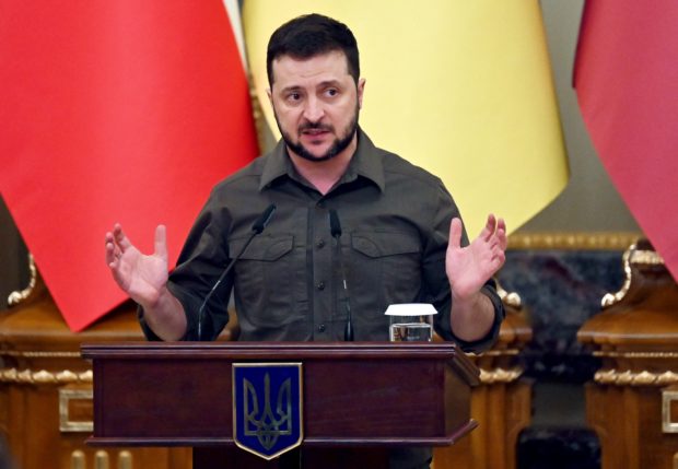 Zelensky repeats warning over Russian nuclear weapons