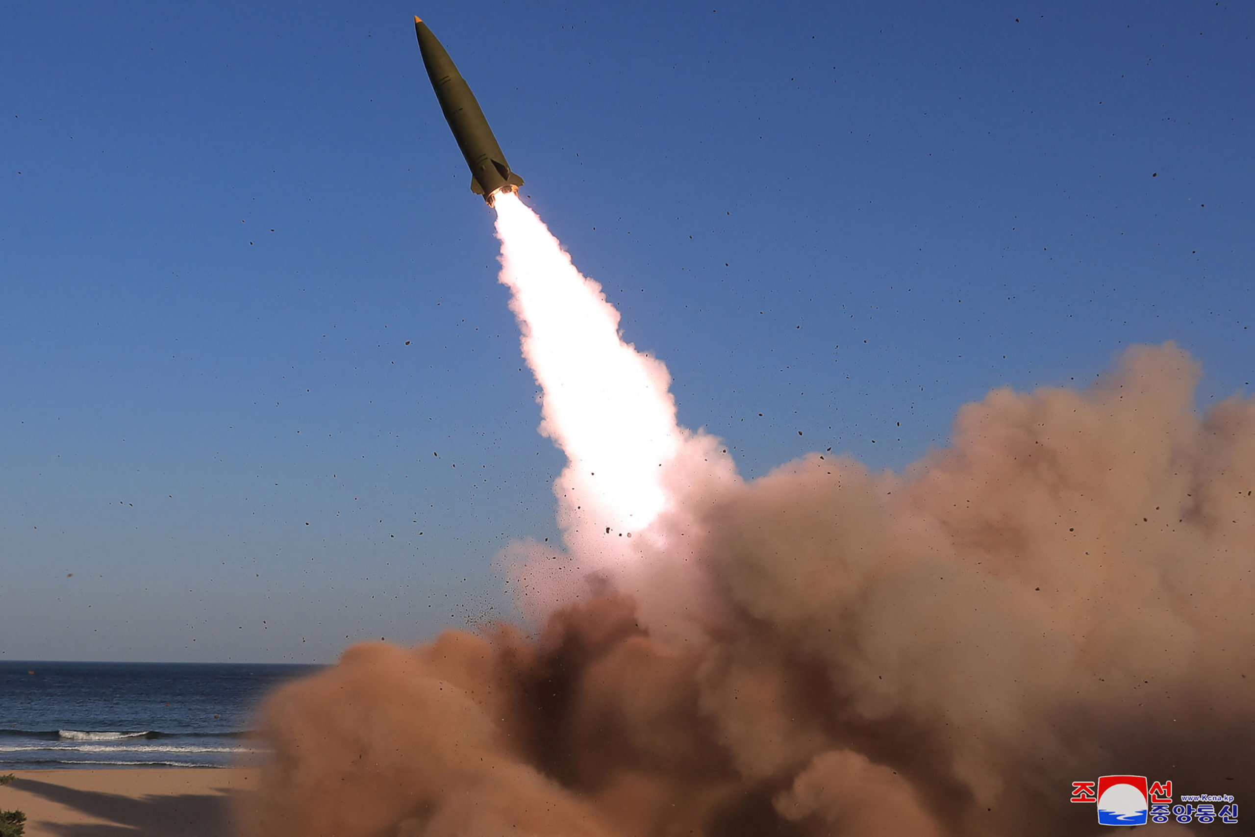 Ла тяо. Баллистические ракеты Северной Кореи. Северная Корея запустила ракету 2022.