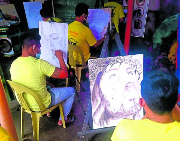 Inmates at Libmanan District Jail in Camarines Sur paint the image of Jesus Christ as their way of remembering His sacrifices during Holy Week. STORY: Camarines Sur town inmates paint as Lenten reflection