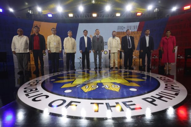 10 presidential candidates second Comelec debate. STORY: Presidential bets back passage of law against turncoatism