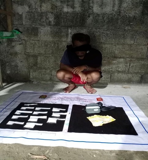 Arrested drug suspect in Punta Princesa, Cebu City. STORY: PNP seize over P2M worth of ‘shabu’ in separate Cebu-stings; 3 suspects arrested