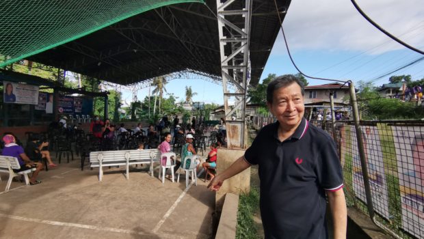 Former Defense secretary and presidential candidate Norberto Gonzales woo voters in Bohol on Sunday, April 24, 2022. (Leo Udtohan/Inquirer Visayas) 