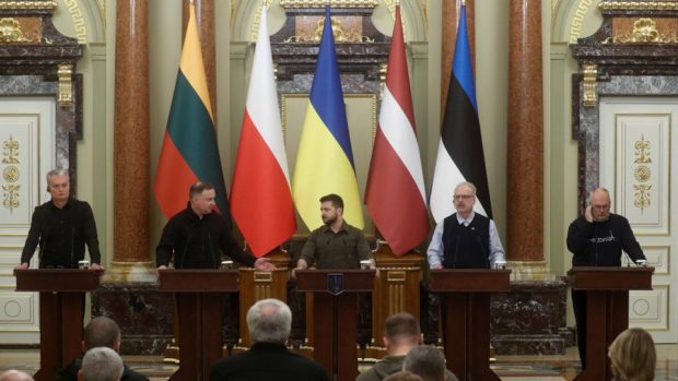 Visiting Kyiv, leaders of Poland and Baltic states condemn Russia
