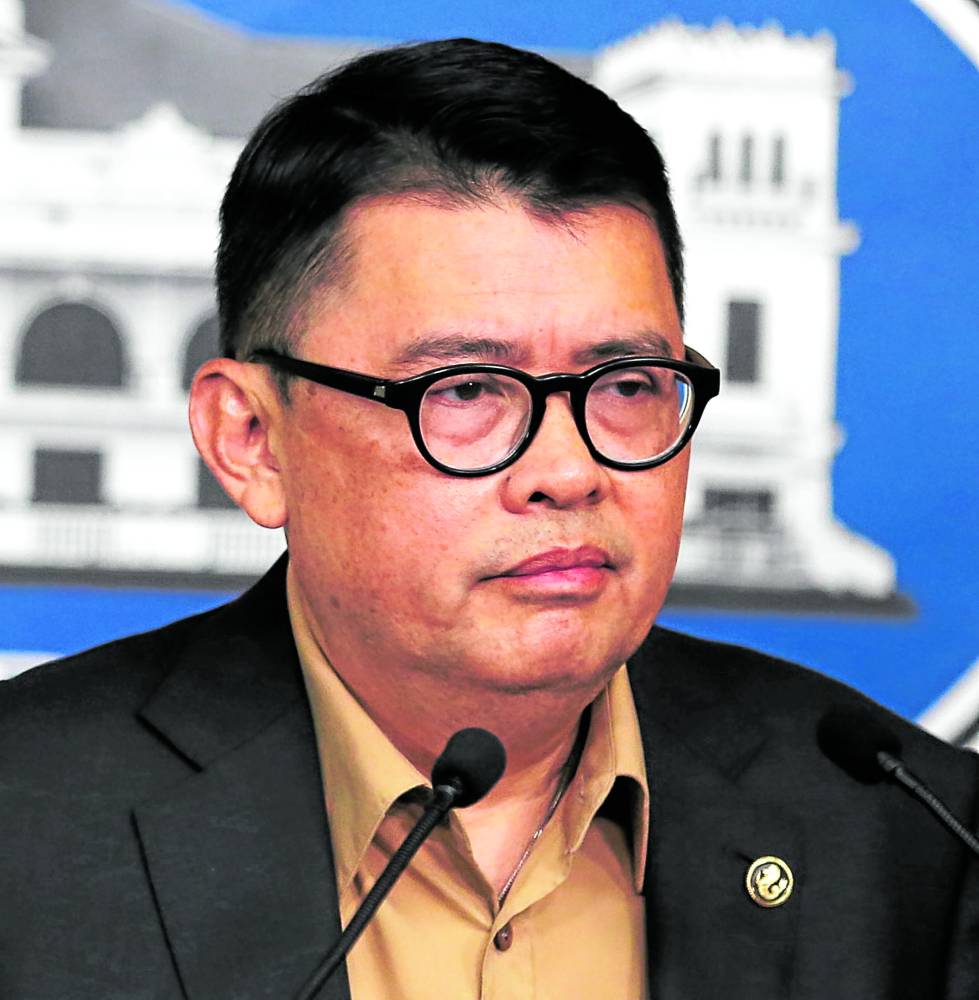 Presidential Adviser for Entrepreneurship and Go Negosyo founder Joey Concepcion on Thursday called for the formation of an advisory group of multidisciplinary experts that can guide the private sector on matters of public health and the economy, after two years of battling COVID-19.