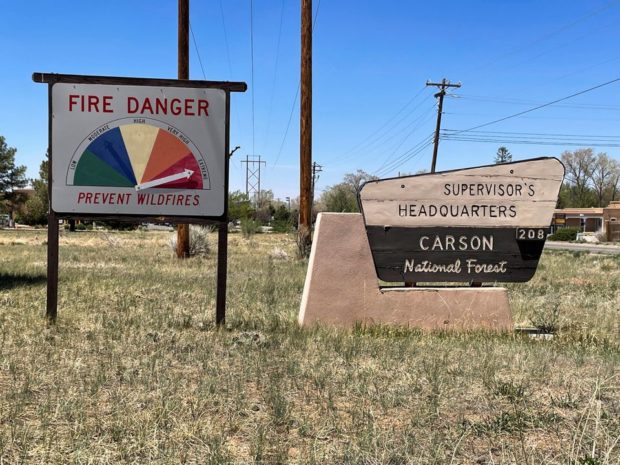 ‘No good place to stop it’: More people flee New Mexico wildfire